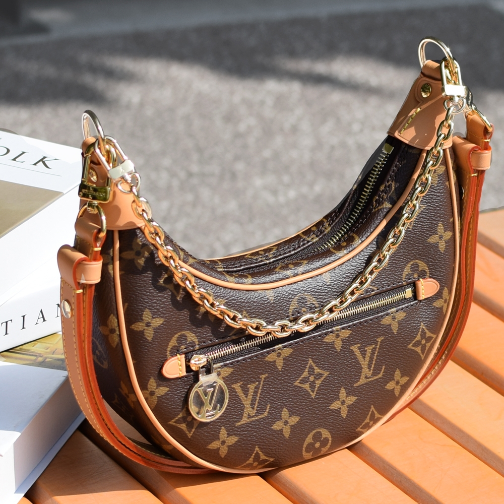 M81098 Louis Vuitton Monogram Canvas Loop Bag