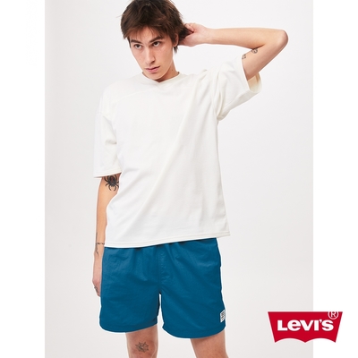 Levis Gold Tab金標系列 男款 寬鬆版短袖V領素T恤 牛奶白