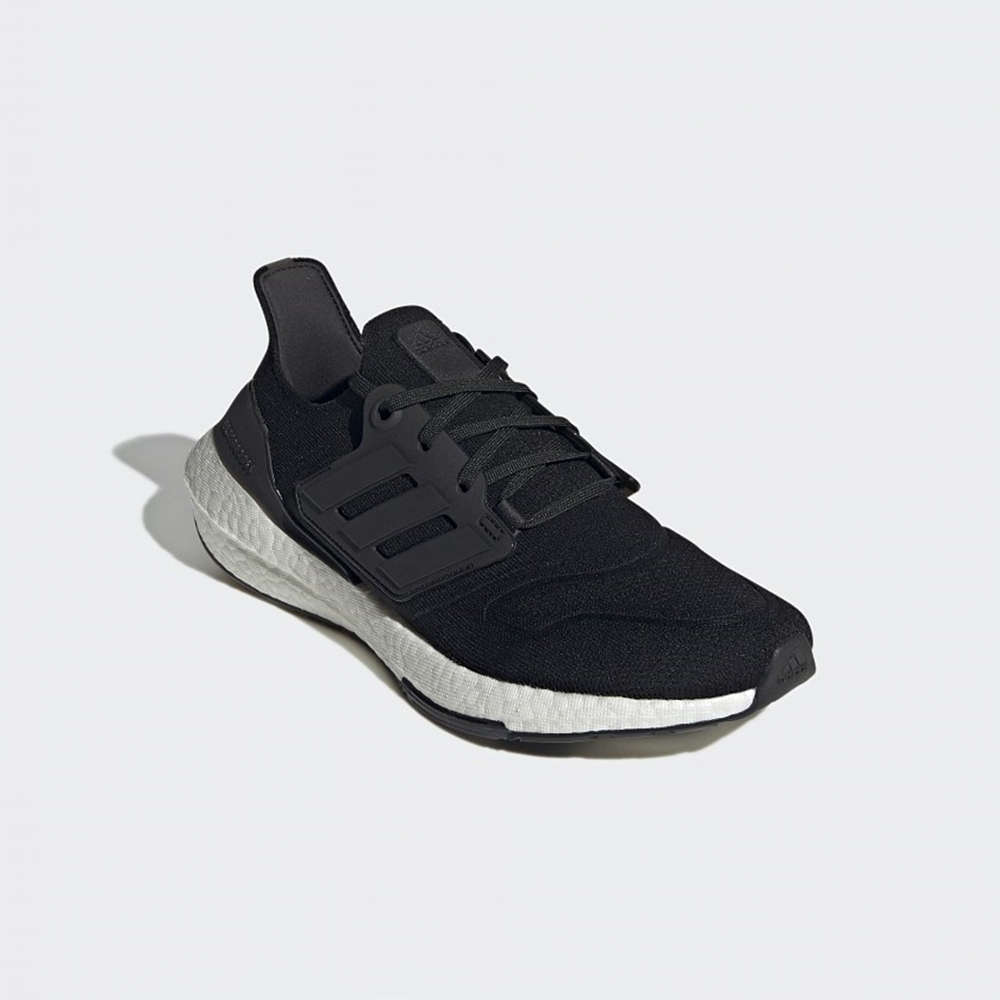 adidas 運動鞋 男鞋 慢跑鞋 緩震 ULTRABOOST 22 黑 GX3062