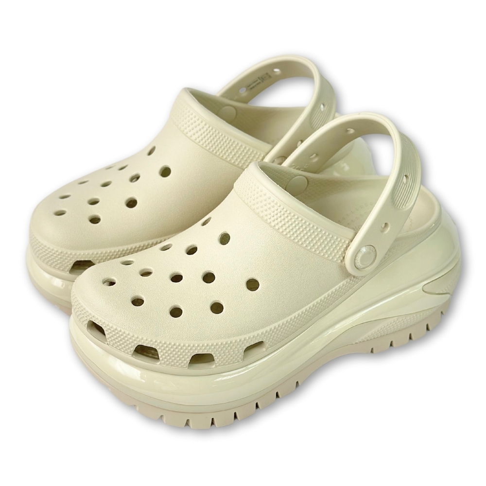 Crocs 卡駱馳 經典光輪克駱格 MEGA CRUSH CLOG 女 米色 增高中性鞋 休閒洞洞鞋 厚底涼鞋 穆勒懶人鞋 防水拖鞋 207988-2Y2