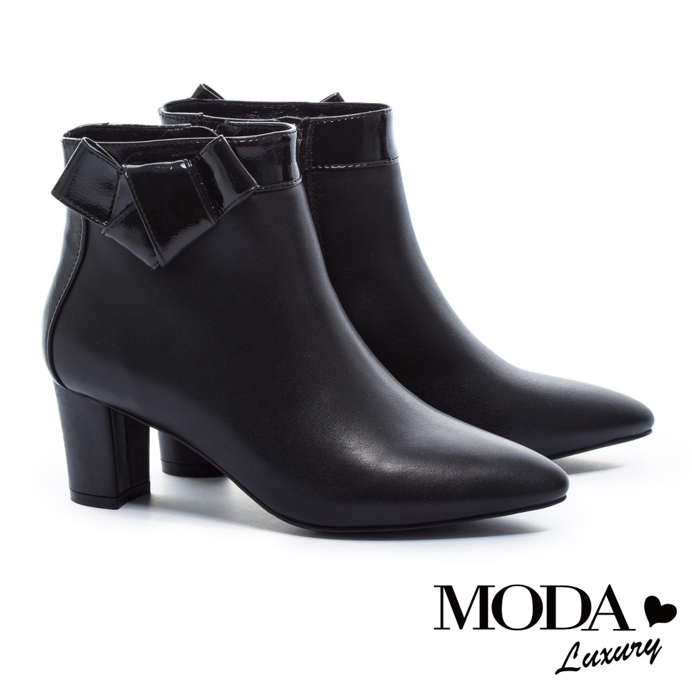 短靴 MODA Luxury 典雅都市扭結裝飾牛皮尖頭粗跟短靴－黑