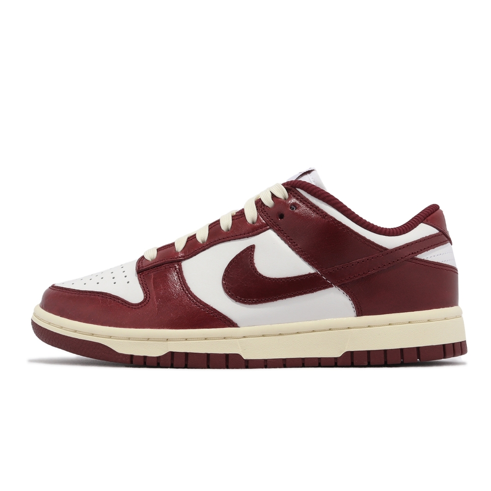 Nike 休閒鞋Wmns Dunk Low PRM 女鞋紅酒紅白奶油底仿舊FJ4555-100