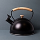《La Cafetiere》木柄不鏽鋼笛音壺(墨黑1.6L) | 煮水壺 燒水壺 product thumbnail 1