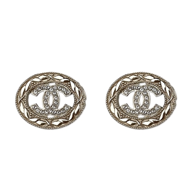 Chanel 經典橢圓鏤空水鑽雙C耳環(淡金色)