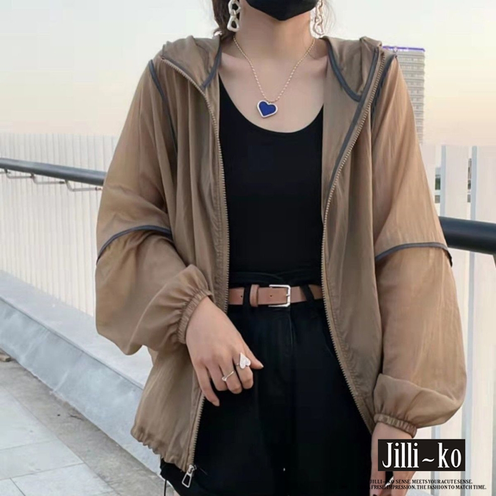JILLI-KO 韓版時尚百搭薄款透氣連帽拉鍊外套- 卡其/紅