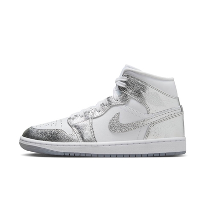 NIKE WMNS AIR JORDAN 1 MID SE 女休閒運動鞋-白銀-FN5031100