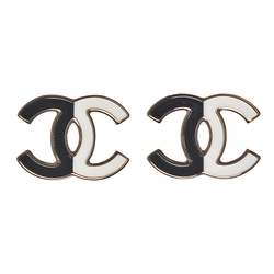 CHANEL 經典琺瑯雙C LOGO雙色造型耳環(黑白/金色)