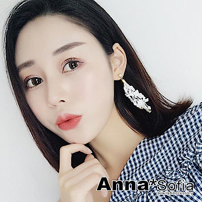 AnnaSofia 蕾絲蕊蔓 大型耳針耳環(浪漫白)