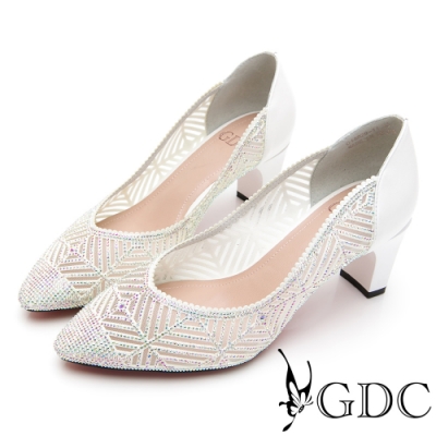 GDC-真皮細緻水鑽簍空宴會尖頭跟鞋-白色