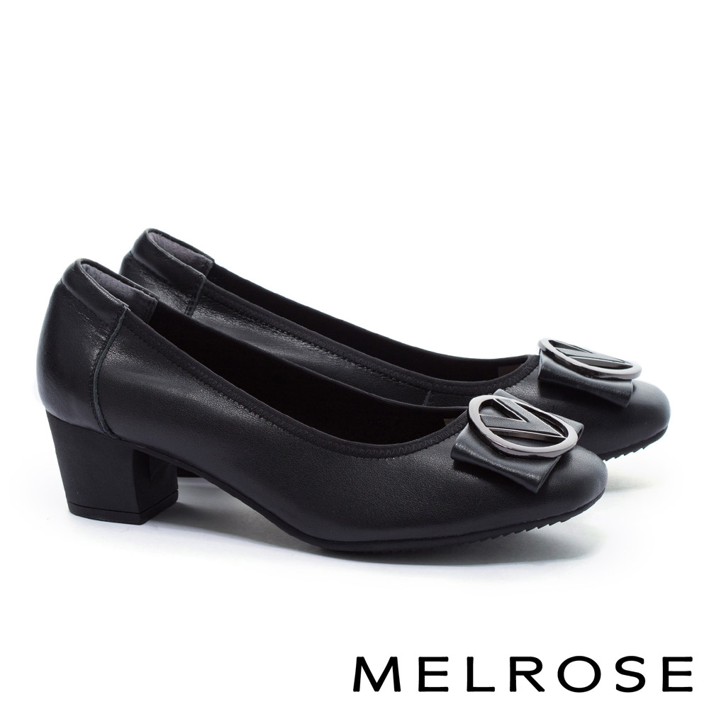 高跟鞋 MELROSE 復古典雅V型皮帶釦飾牛皮圓頭粗跟高跟鞋－黑