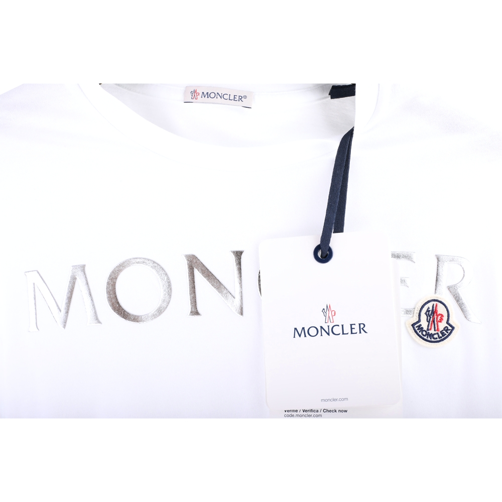 MONCLER 皮革感銀漆字母白色短袖TEE T恤| 精品服飾/鞋子| Yahoo奇摩