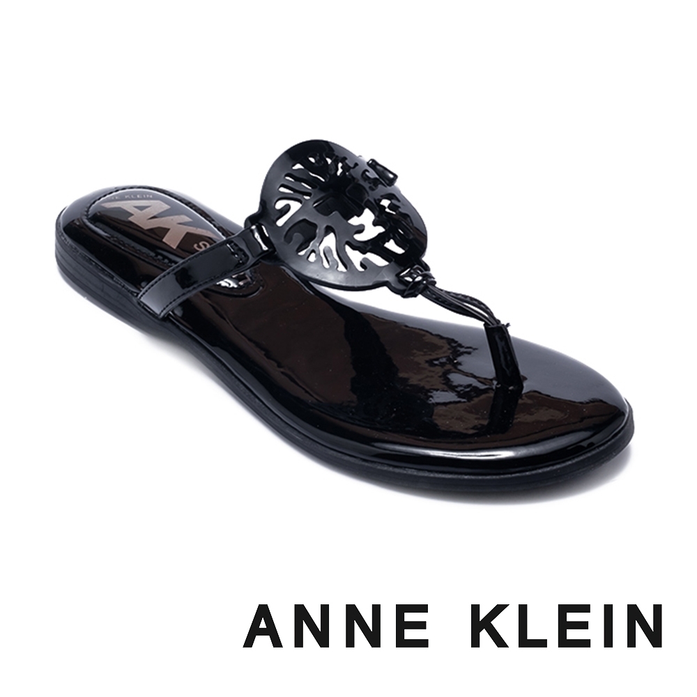 ANNE KLEIN-ALLTHEWAY 經典品牌圖飾 清涼顯瘦夾腳拖鞋-鏡黑