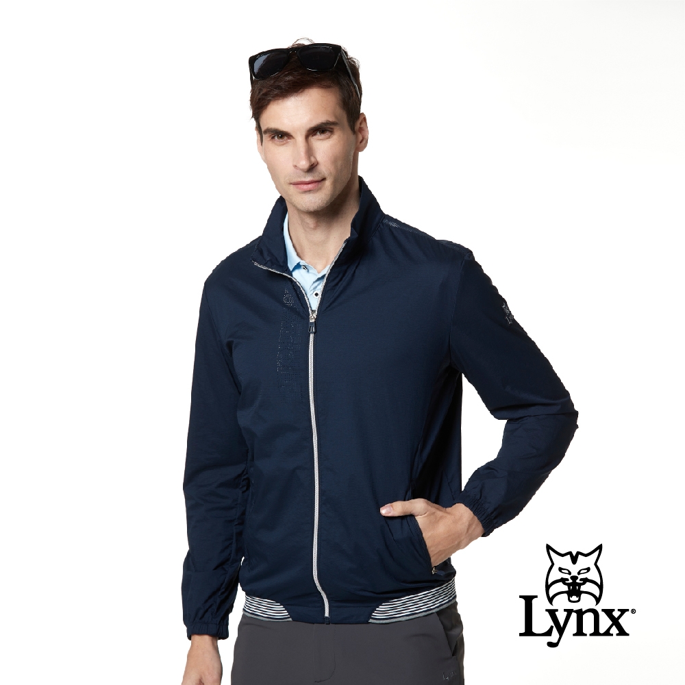 【Lynx Golf】Korea 男款透氣沖孔設計拉鍊口袋長袖外套-深藍色