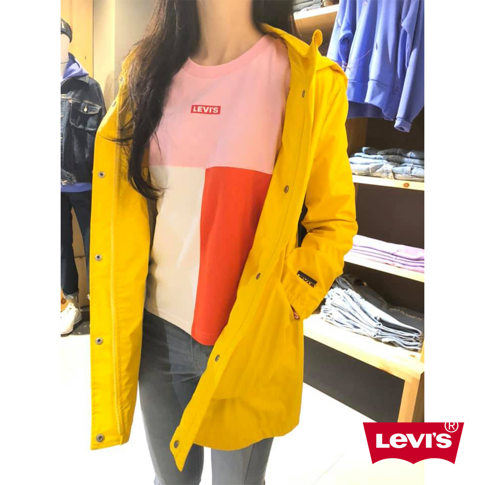 Levis 女款 風衣連帽外套 防潑水設計 鵝黃