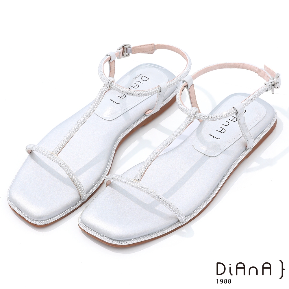 DIANA 1cm 水鑽鑲釦羊皮細帶輕色系方頭羅馬涼鞋-極緻閃耀-銀