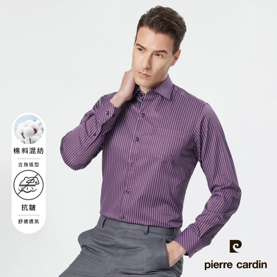 pierre cardin 皮爾卡登 男襯衫 合身版防皺商務休閒時尚條紋長袖襯衫_深紫底白紫細條(82855-28)