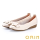 ORIN C型金屬飾釦牛皮 女 低跟鞋 杏色 product thumbnail 1