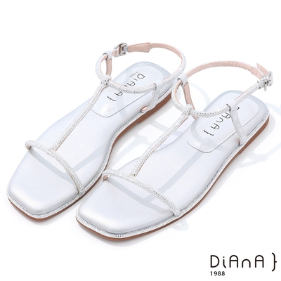 DIANA 1cm 水鑽鑲釦羊皮細帶輕色系方頭羅馬涼鞋-極緻閃耀-銀