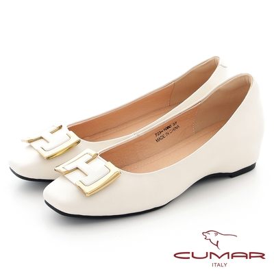 【CUMAR】小方頭金屬H飾釦內增高低跟鞋-米色