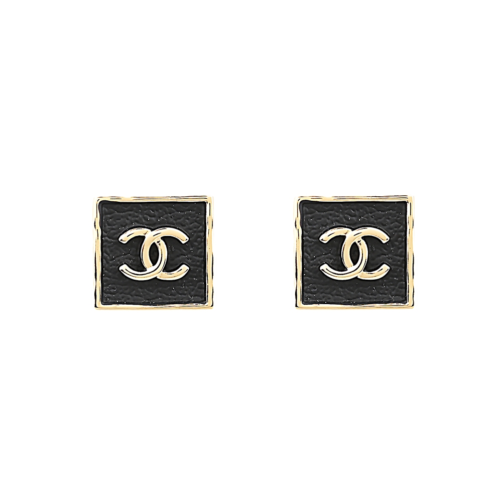 CHANEL CC LOGO金屬方框搭配皮革設計穿式耳環(金x黑)