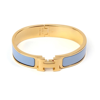 【Hermes 愛馬仕】 H700001F Z1 經典Clic H LOGO琺瑯金色窄版手環(寶寶藍)