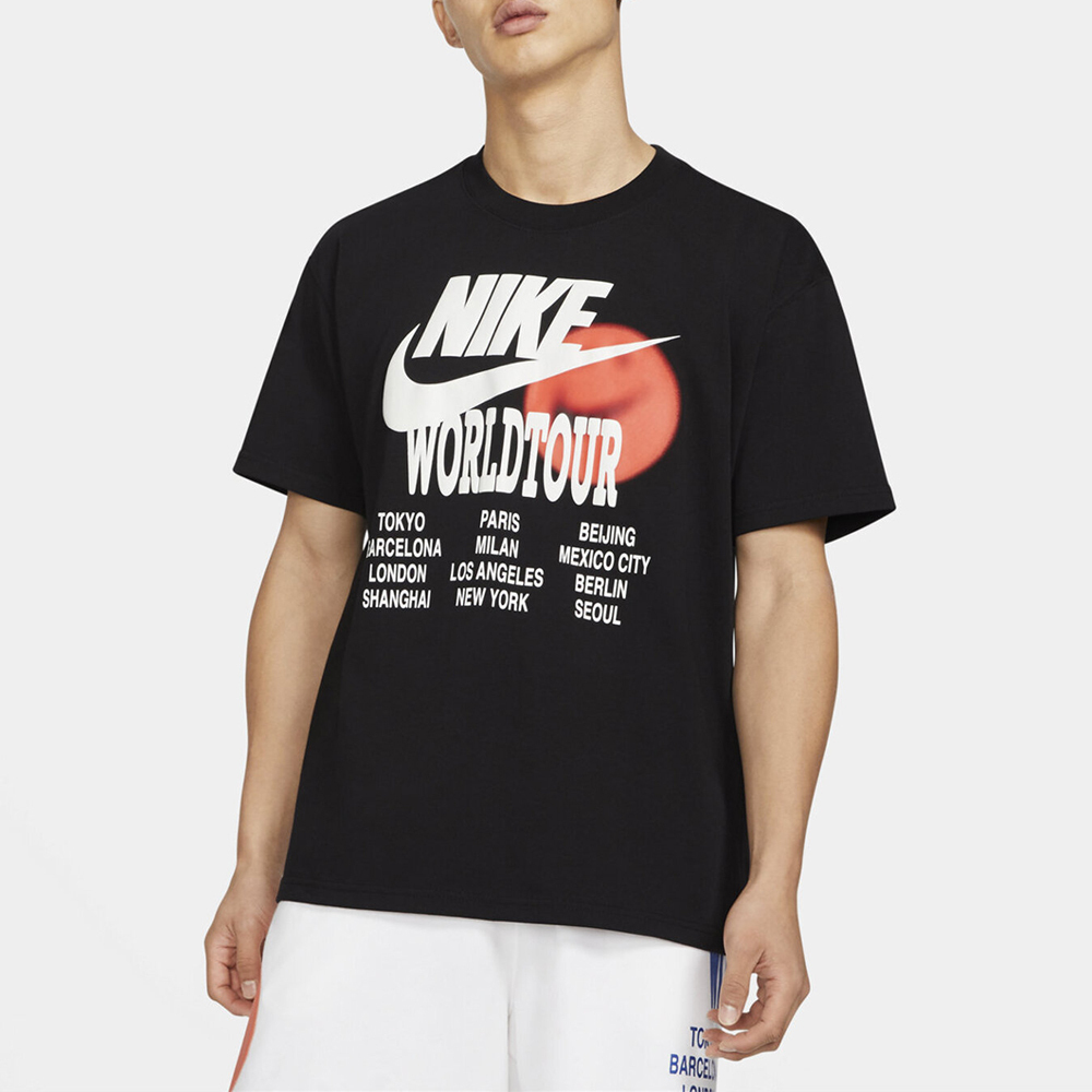 Nike As M Nsw Tee World Tour [DA0938-010] 男短袖T恤城市微笑休閒黑