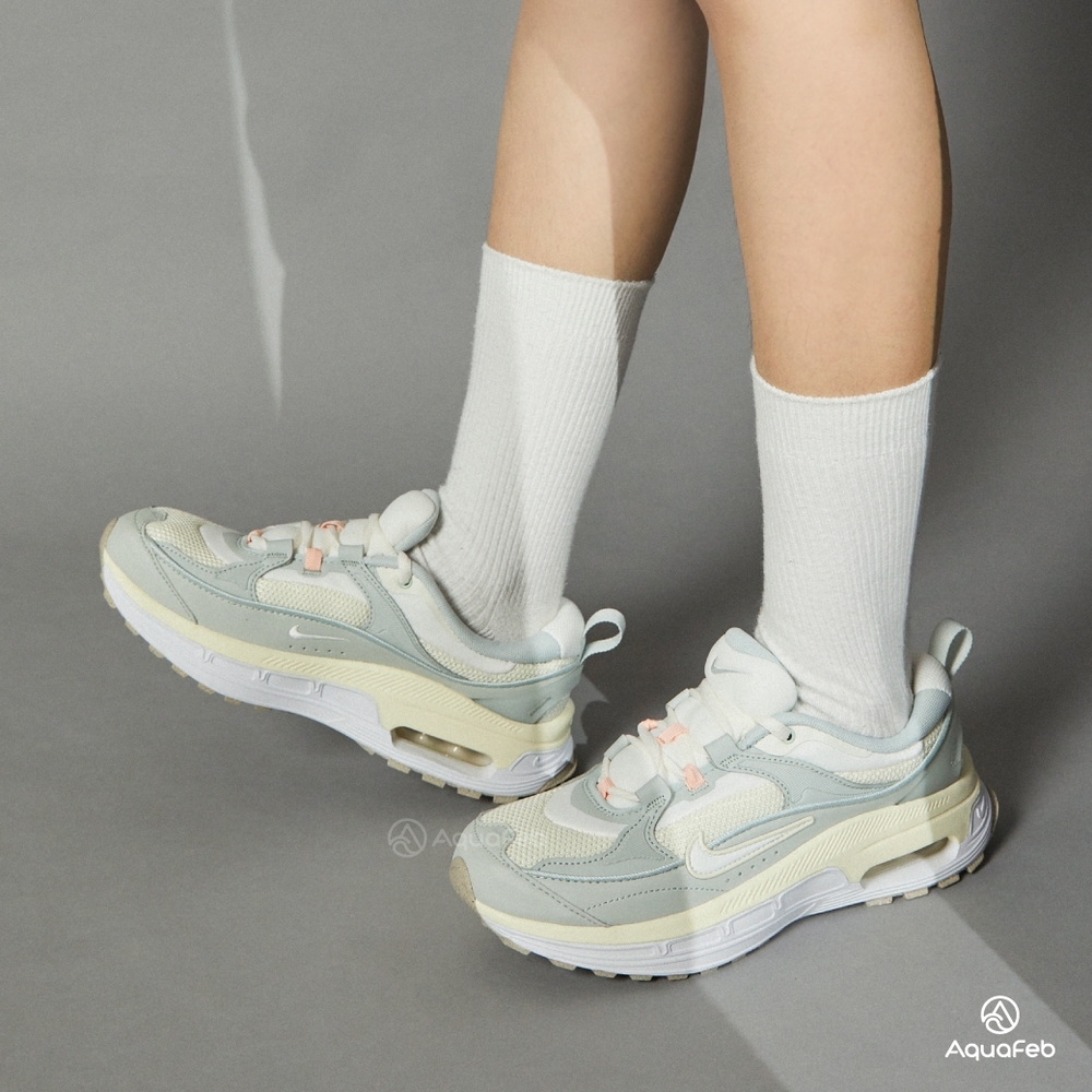 Nike W Air Max Bliss 女鞋灰色氣墊厚底莫蘭迪藍運動休閒鞋