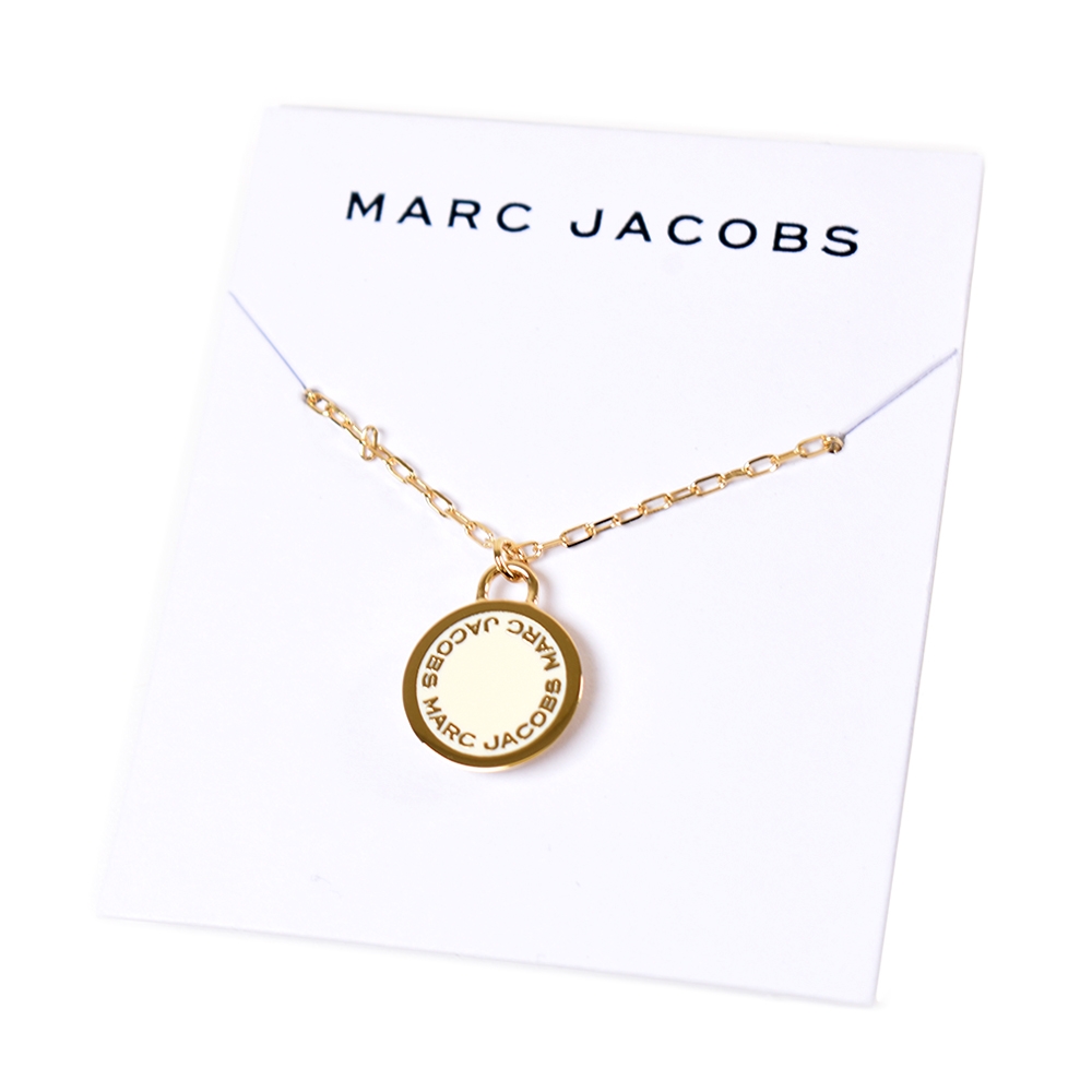 MARC JACOBS 圓牌LOGO琺瑯鎖骨鍊-奶油黃