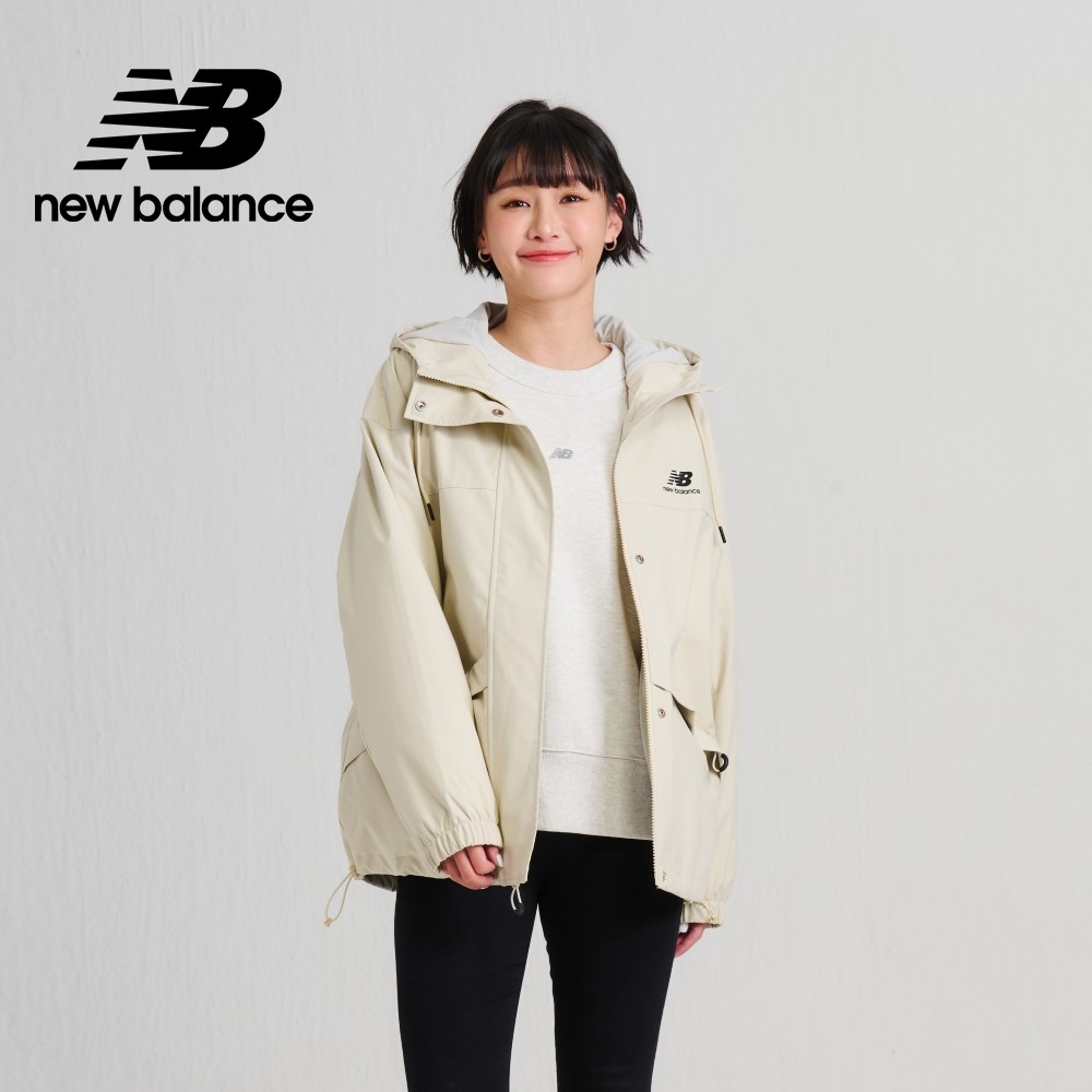 [New Balance]SDS拉鍊口袋連帽外套_女性_杏白色_AWJ33314BE