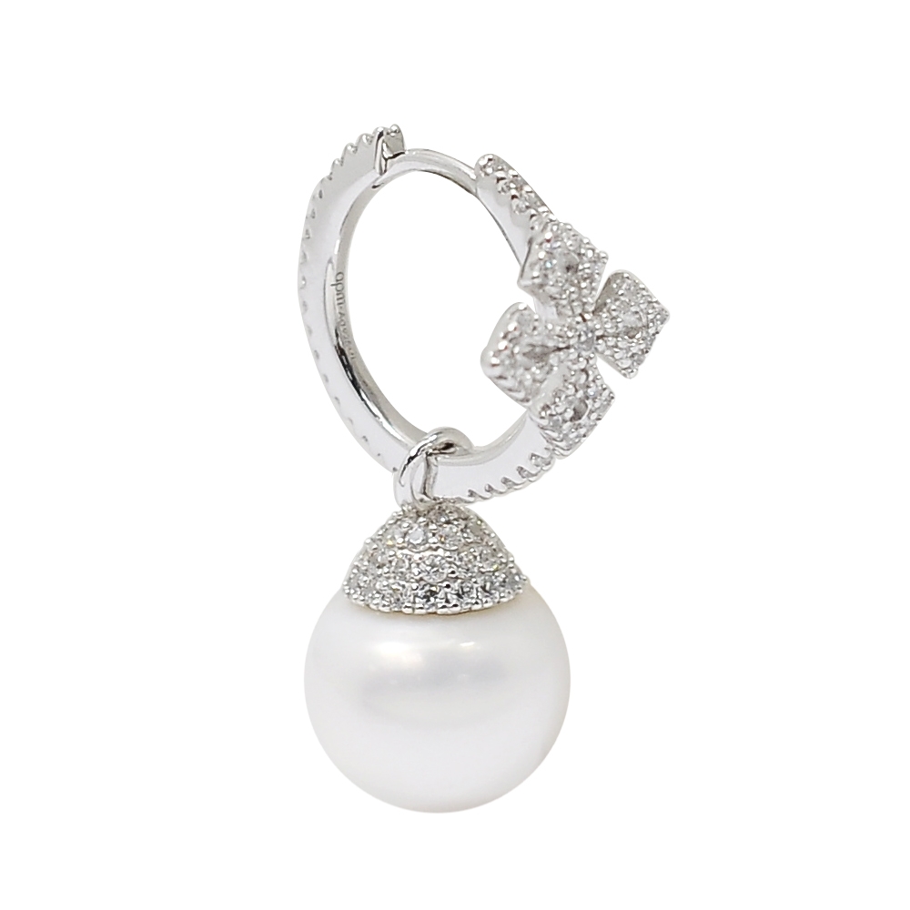 apm MONACO法國精品珠寶 閃耀鑲鋯珍珠十造型銀色單邊耳環