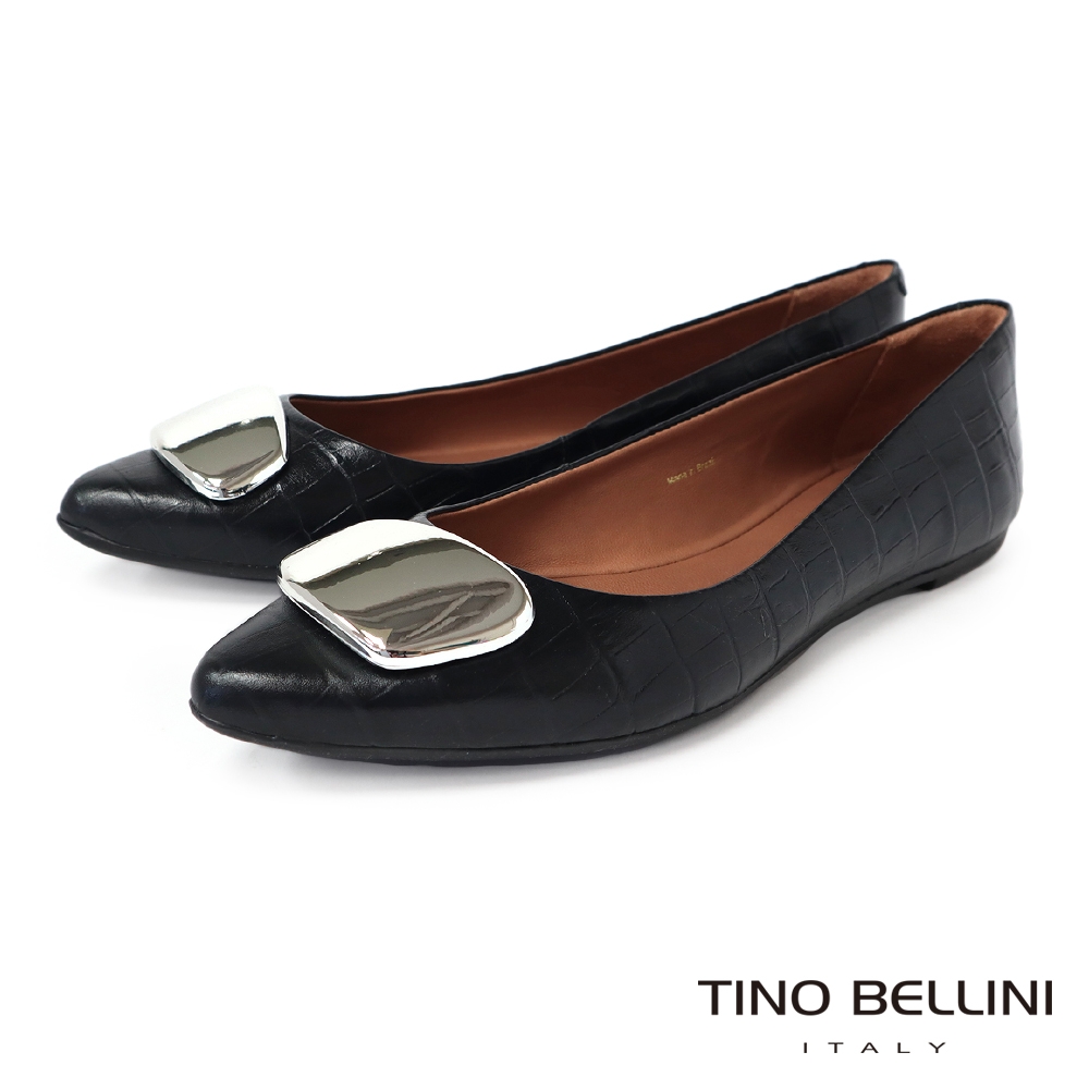 Tino Bellini 巴西進口牛皮紋理造型飾釦平底鞋FWBV033-黑