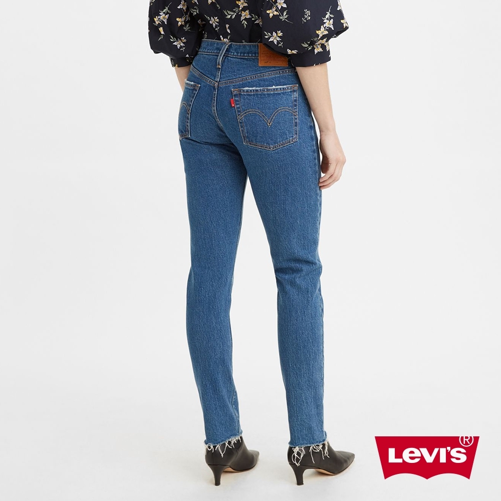 Levis 女款 Skinny高腰排釦緊身牛仔褲 褲管不收邊 微磨損細節 彈性布料