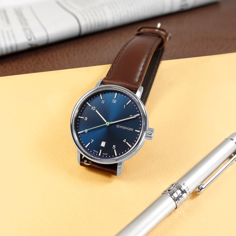 WENGER  / Urban Classic 簡約復古 日期 防水 真皮手錶-藍x銀框x咖啡/40mm