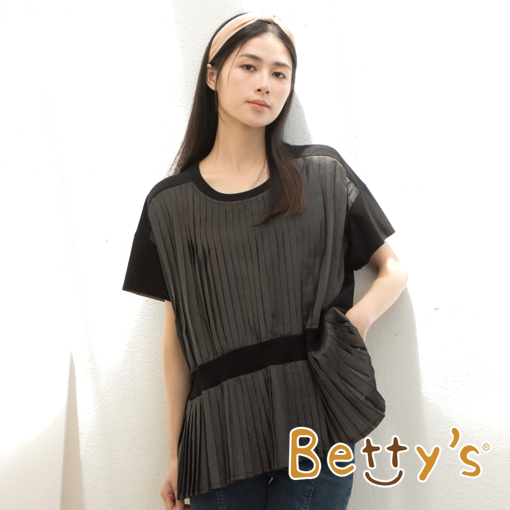 betty’s貝蒂思　圓領百褶後拼接落肩上衣(黑色)