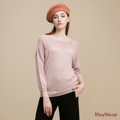 KeyWear奇威名品    低調奢華縫珠裝飾長袖毛衣-豆沙色