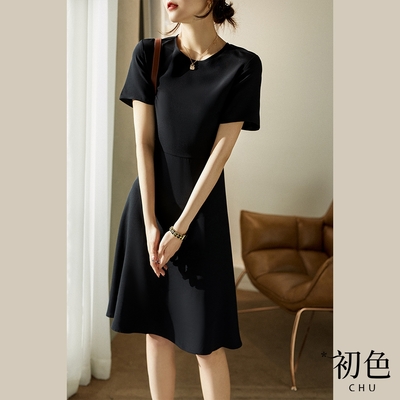 初色 簡約純色圓領短袖中裙收腰連身裙洋裝-黑色-68202(M-XL可選)