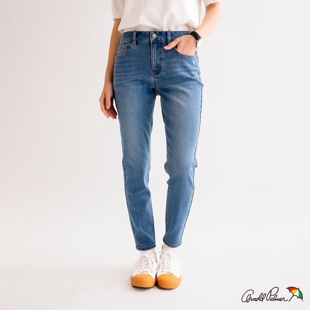 Arnold Palmer -女裝-刷色顯瘦合身版小直筒牛仔褲-淺藍色