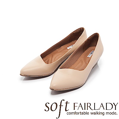 Fair Lady Soft芯太軟 尖頭素色時尚千鳥格紋楔型鞋 卡其