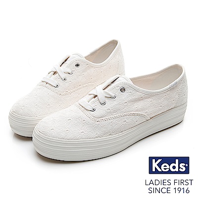 Keds TRIPLE 緹花厚底綁帶帆布鞋-白