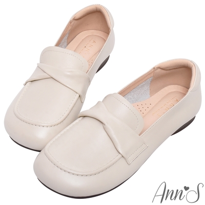 Ann’S寬楦大容量-真皮軟牛皮 麵包鞋 彈力平底鞋-白
