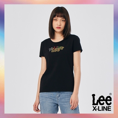 【X-LINE】Lee 女款 彩色刺繡文字短袖圓領T恤 魔力黑