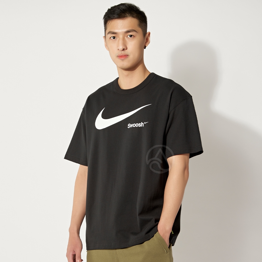 Nike AS M NSW PREM ESSNTL TEE VERB 男款黑色運動休閒短袖DX6309-010