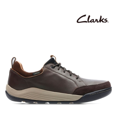 Clarks 樂活休閒-輕戶外防潑水真皮休閒鞋 深棕色
