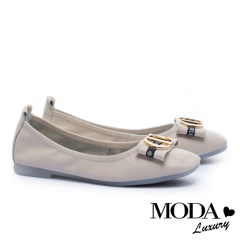 低跟鞋 MODA Luxury 優雅字母飾釦全真皮方頭低跟鞋－米