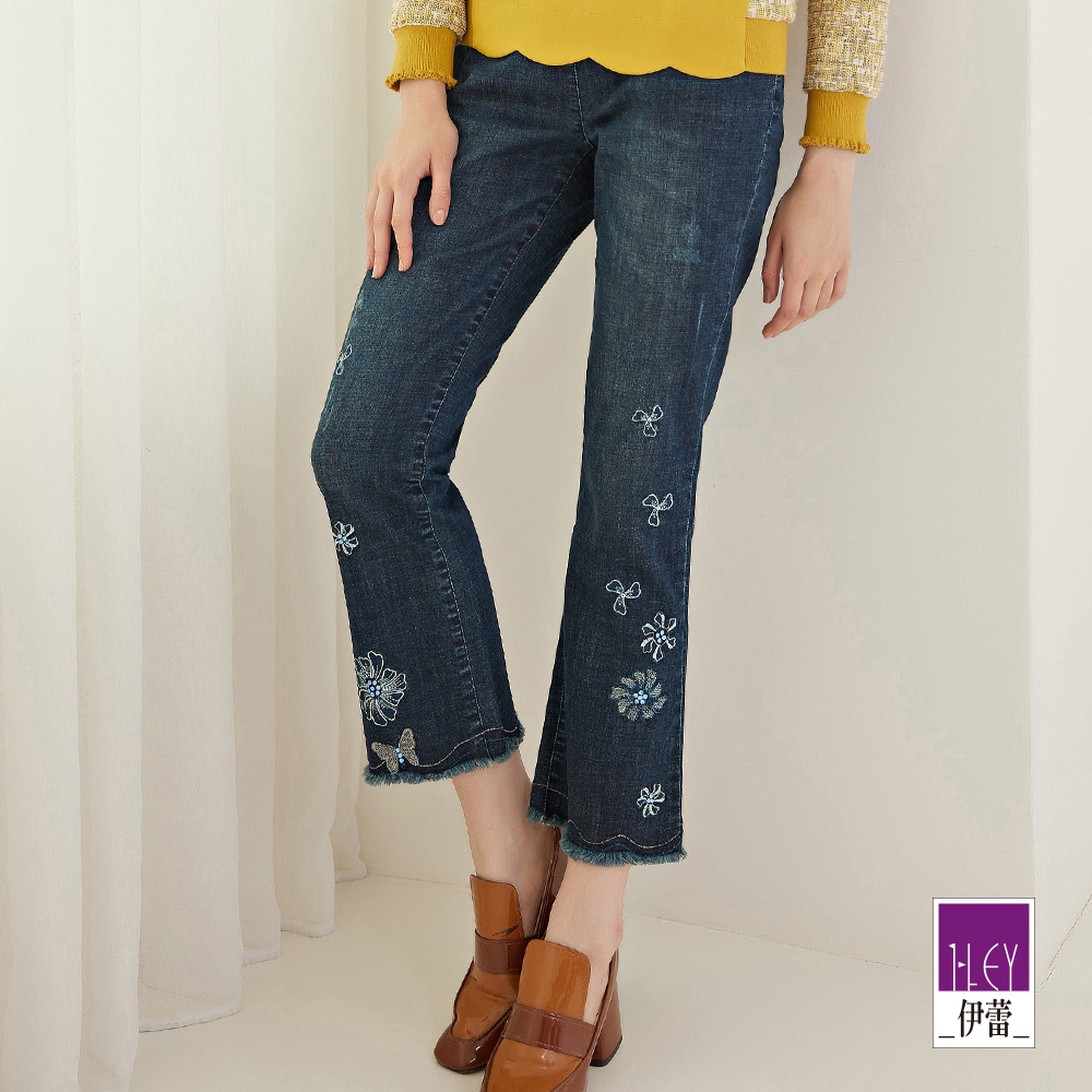 ILEY伊蕾 精緻點鑽花朵刺繡造造型鬆緊牛仔喇叭褲(藍色；M-XL)1223338607