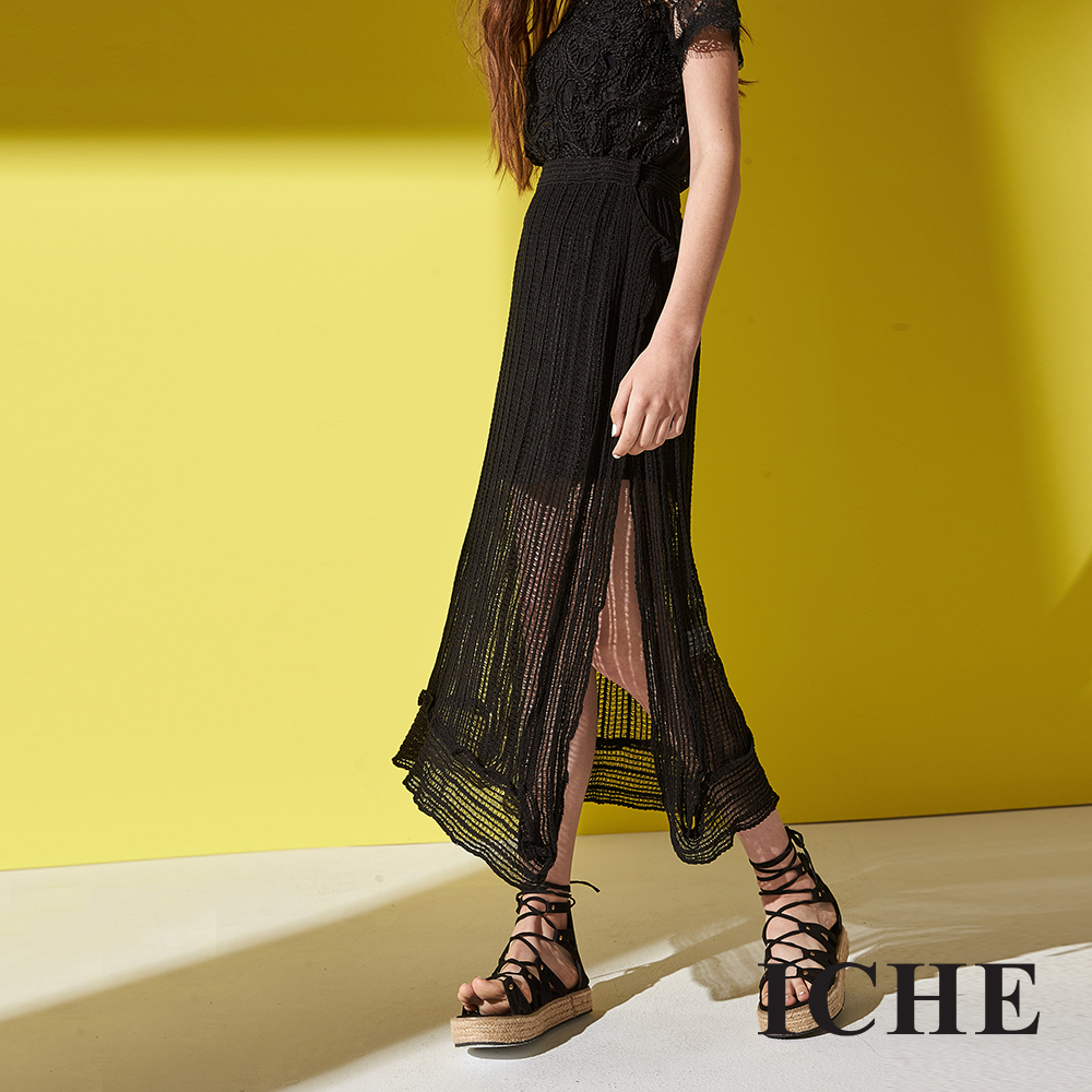 ICHE 衣哲 都會純色高磅棉開衩針織兩件式造型長裙(兩色)-黑