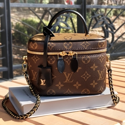 LV M45165 VANITY PM 經典老花皮革手提/斜背兩用方包