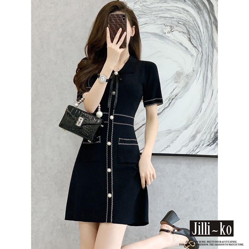 JILLI-KO 小香風法式赫本風細節鈕扣針織裙- 黑色