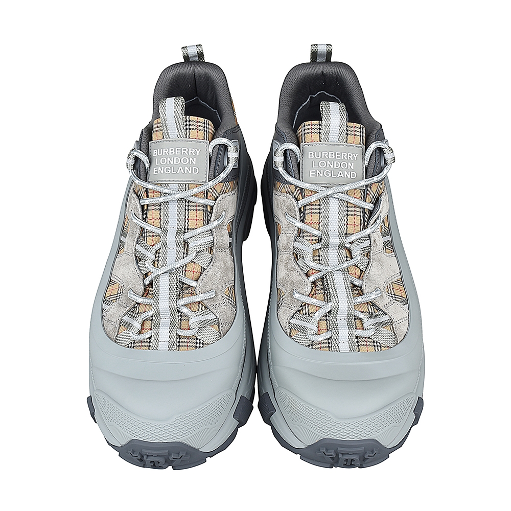 BURBERRY ARTHUR白字橡膠LOGO拼接設計小牛皮混多材質休閒運動鞋(男款/典藏米x淺灰x深灰)