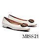 低跟鞋 MISS 21 創意多邊圓珠飾釦漆皮方頭低跟鞋－白 product thumbnail 1
